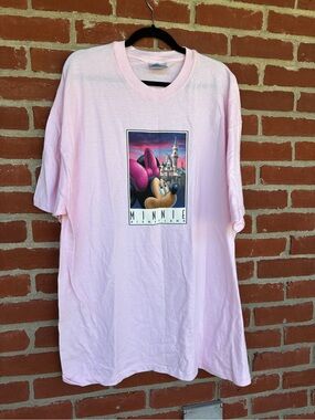 NWOT Vintage Disneyland Minnie Castle Graphic Tee - Light Pink